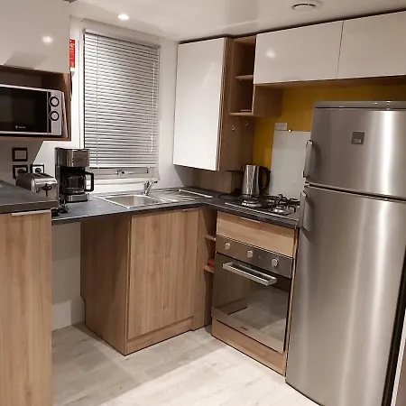 Location Mobile 6 Personnes A * Фрежюс